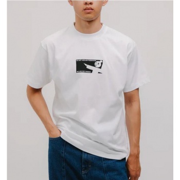 WE ARE NOT FRIENDS KEEP IT... 2