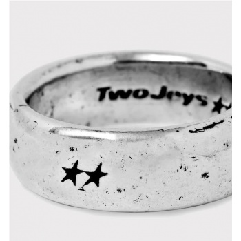 TWOJEYS SIGNATURE RING...