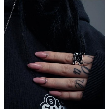 6IXT4OUR SKULL RING NEGRO 2
